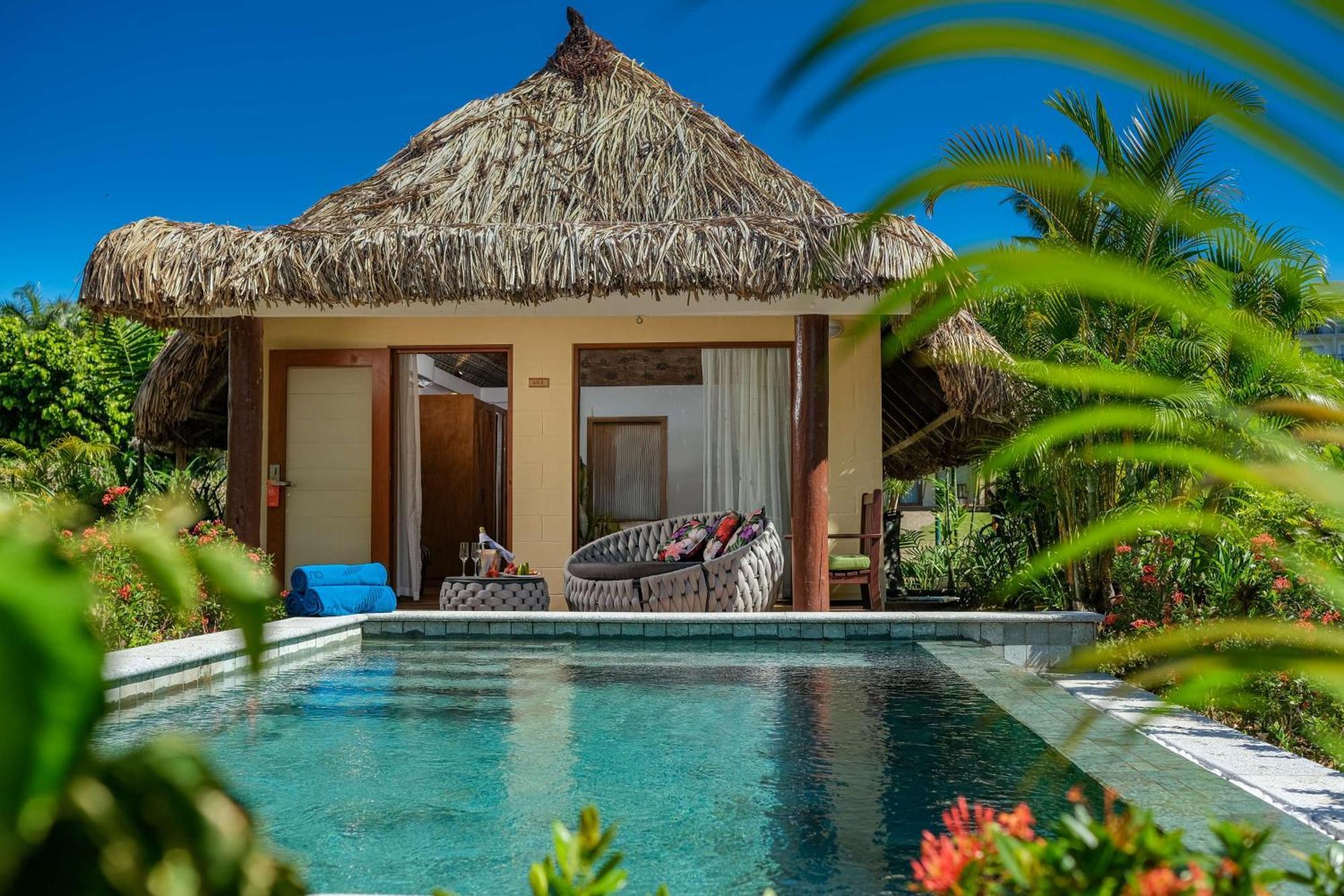 Outrigger Fiji Beach Resort Korotogo Dış mekan fotoğraf
